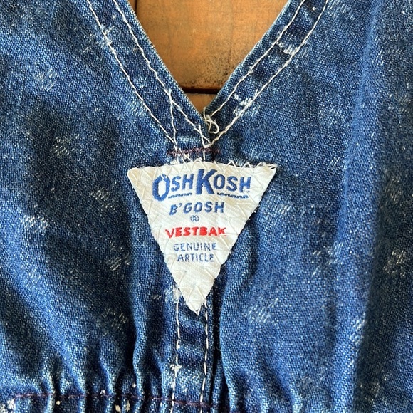 Oshkosh vintage floral eyelet pocket overalls - Picture 9 of 11